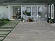 Terrasse moderne et dallage Nordic Oak imitation bois
