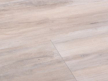 Le dallage imitation bois Canada Sky et ses joints vus de près