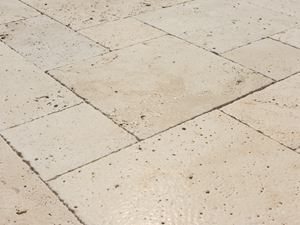 Château Beige Schrgansicht