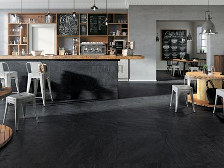 Bar-Bereich mit Feinsteinzeug Fliesen in Schieferoptik New Moon