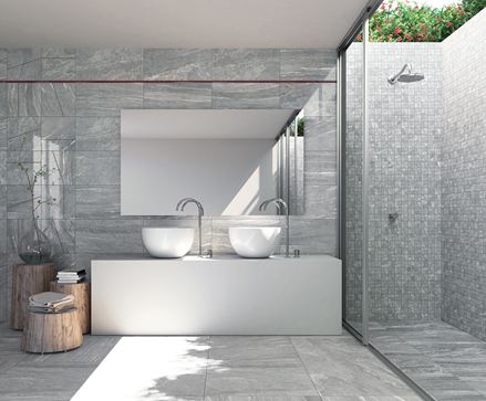 La salle de bain est un endroit sensible, mais le grès cérame s'y adapte parfaitement