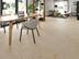 Le carrelage en pierre calcaire Royal Beige dans le salon