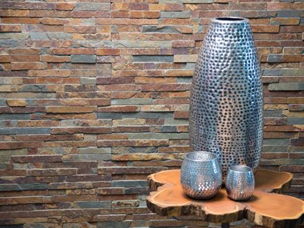 Vasen vor dem Wandverblender Schiefer Peacock Multicolor